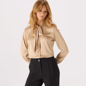 Camisa Com Faixa Na Gola Feminina Bege Medio